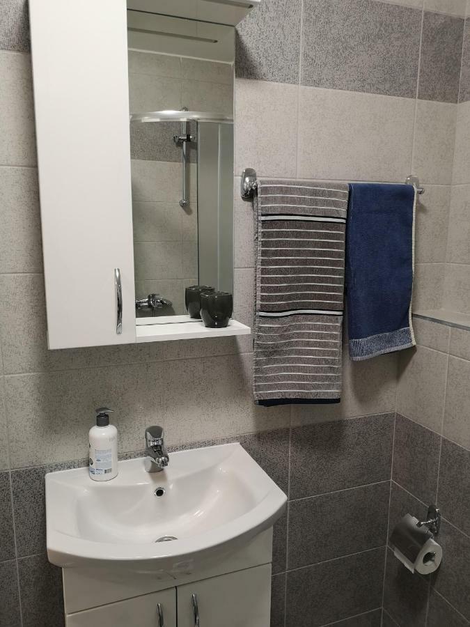 Apartman Gaga Lukavica Dış mekan fotoğraf