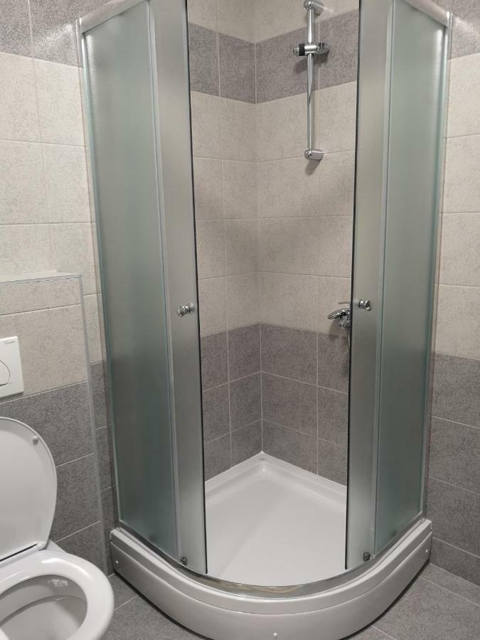 Apartman Gaga Lukavica Dış mekan fotoğraf