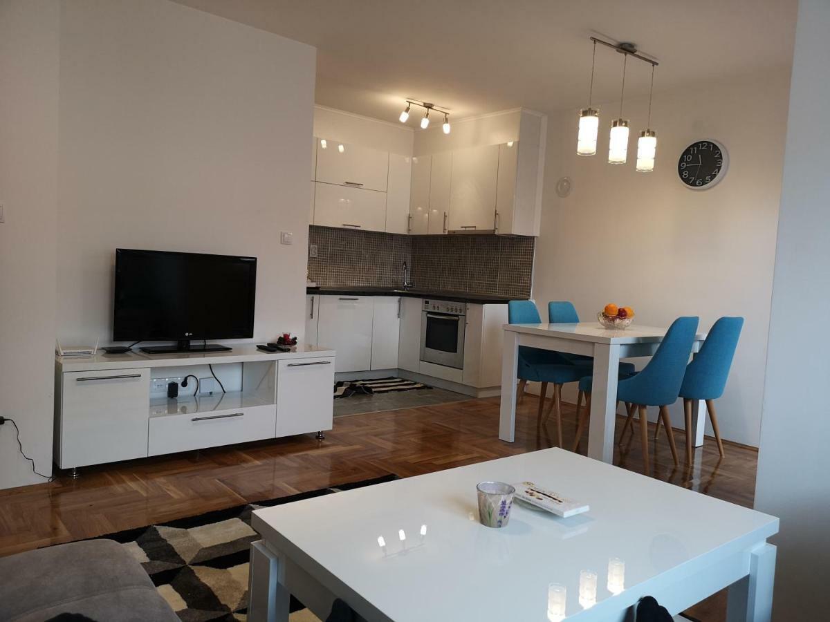 Apartman Gaga Lukavica Dış mekan fotoğraf