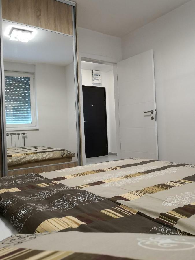 Apartman Gaga Lukavica Dış mekan fotoğraf