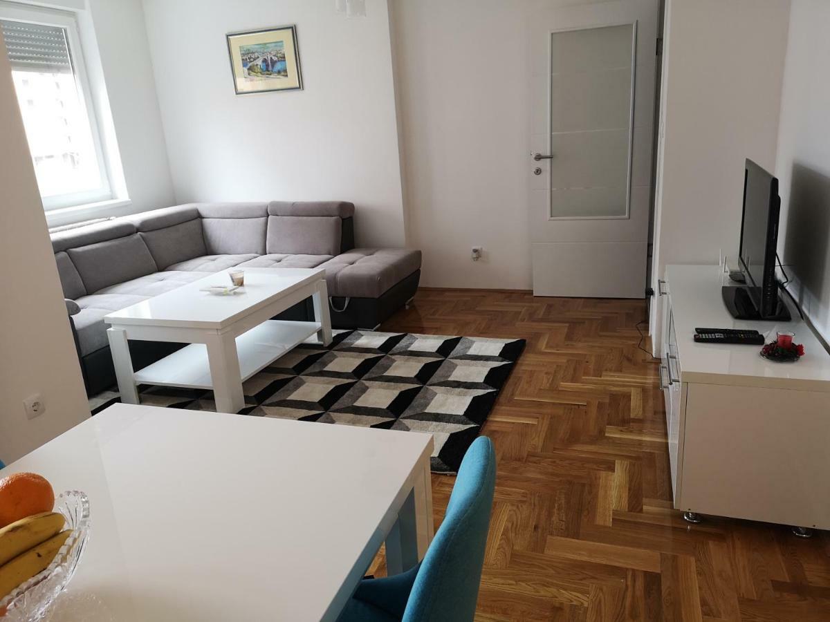 Apartman Gaga Lukavica Dış mekan fotoğraf